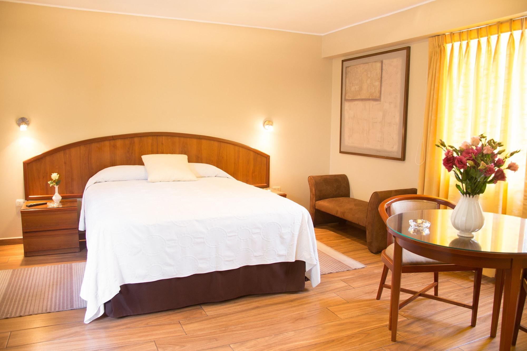 Hotel Park Suites Lima Exteriér fotografie
