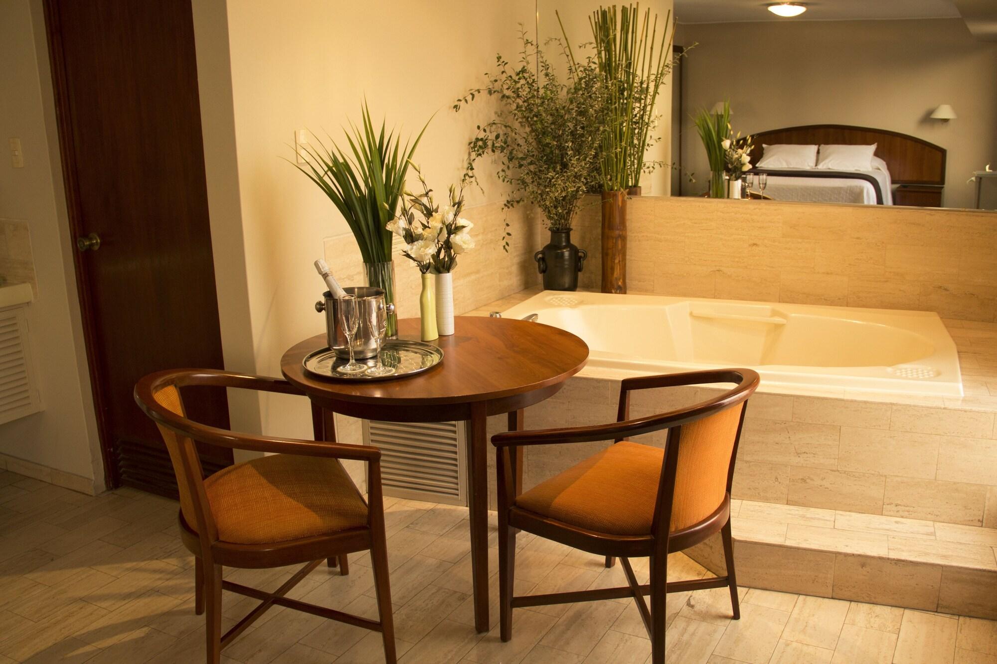 Hotel Park Suites Lima Exteriér fotografie