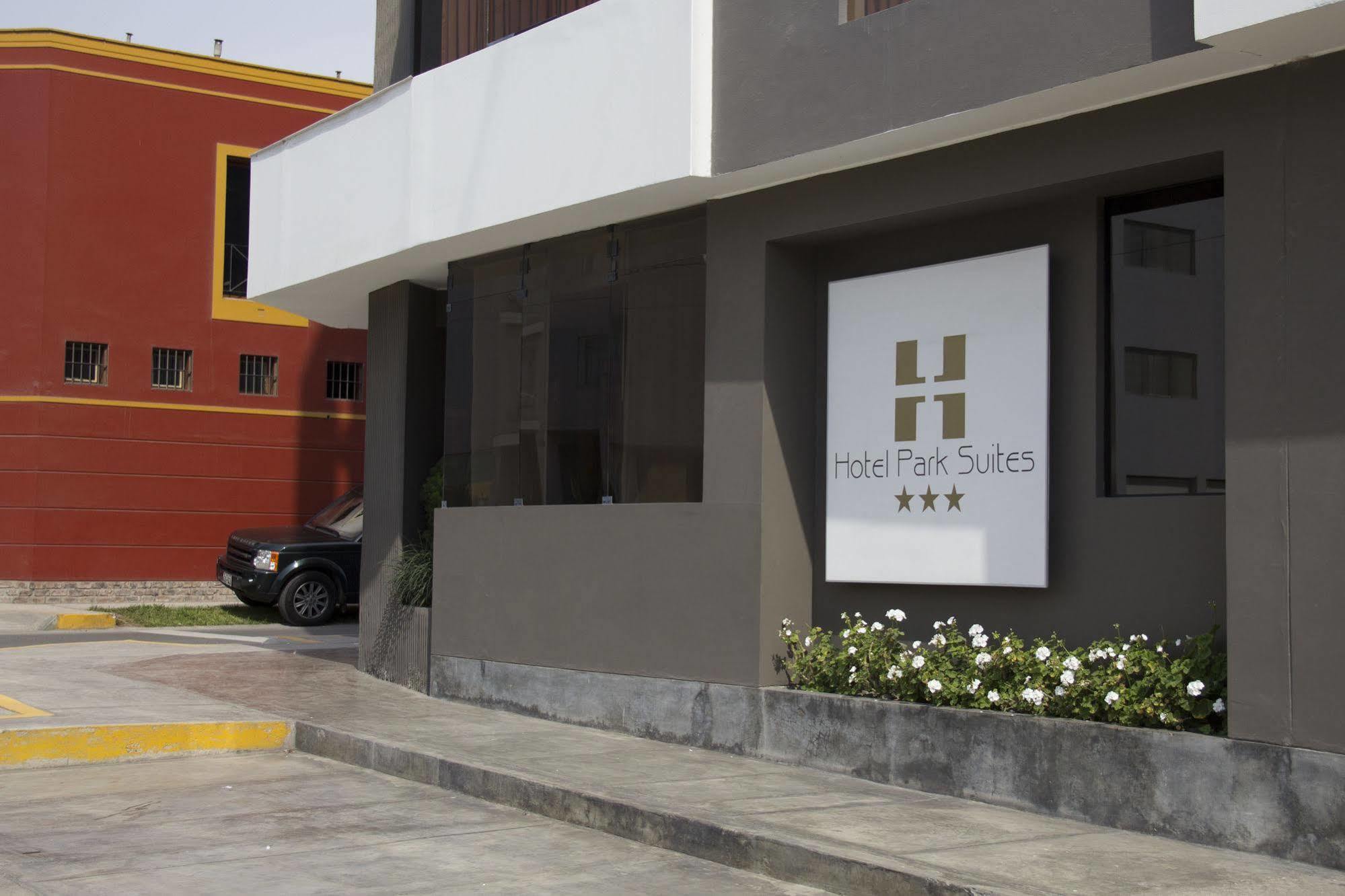 Hotel Park Suites Lima Exteriér fotografie